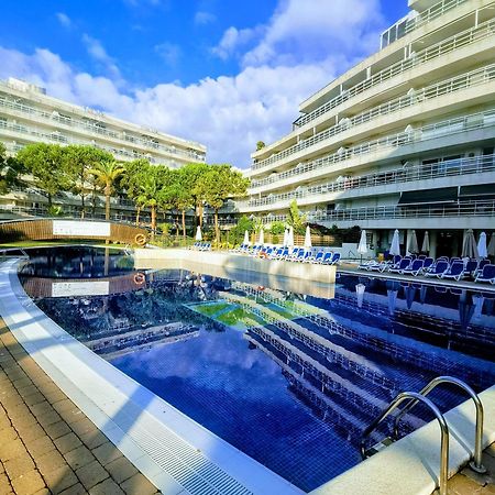 Seafront Apartment In בלאנס מראה חיצוני תמונה
