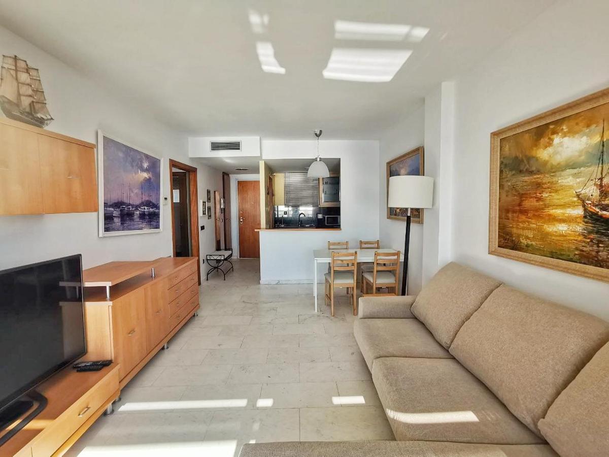 Seafront Apartment In בלאנס מראה חיצוני תמונה